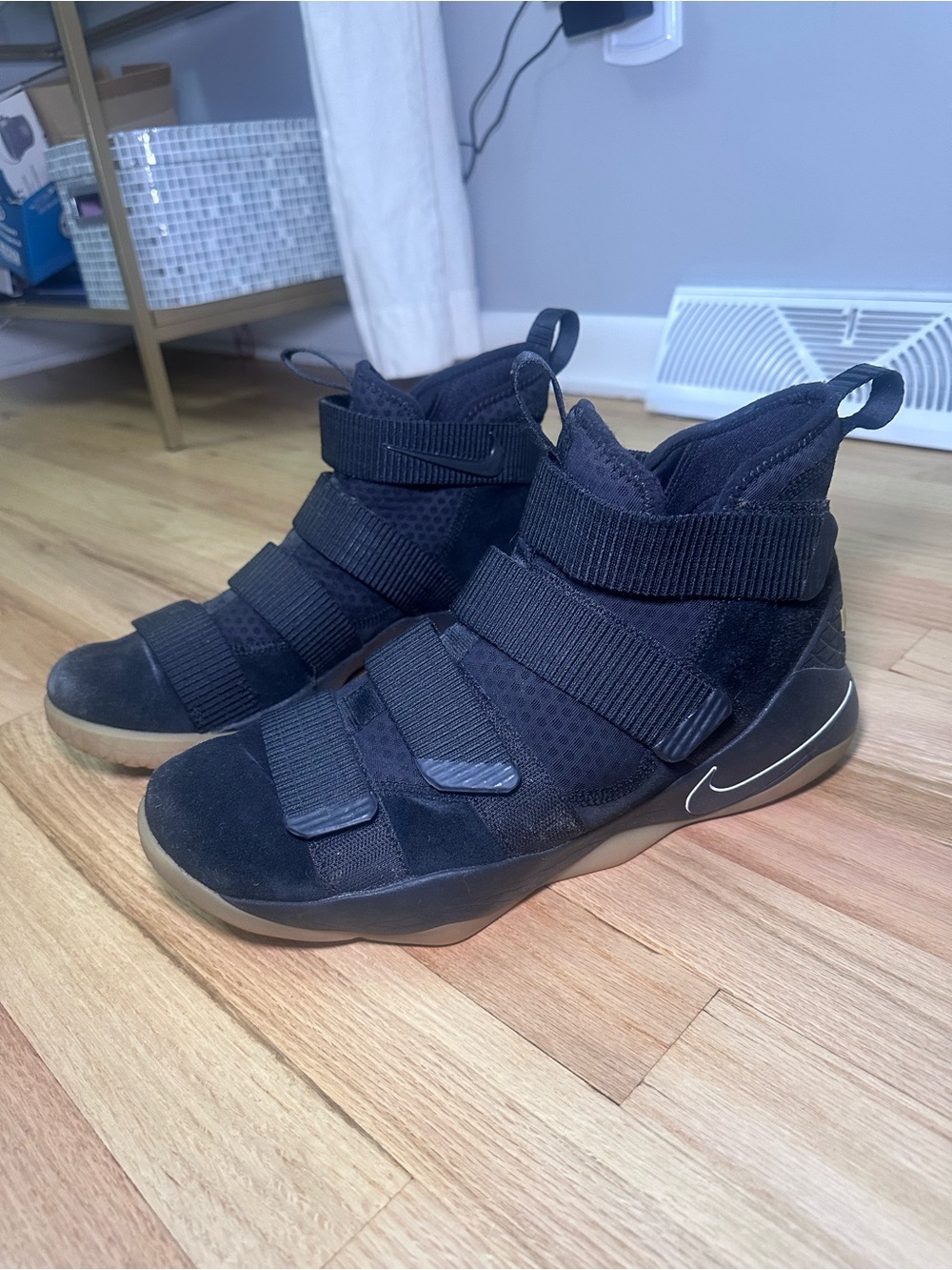 Nike LeBron Soldier 11 "Black Gum" Basketball Shoes Size 11.5